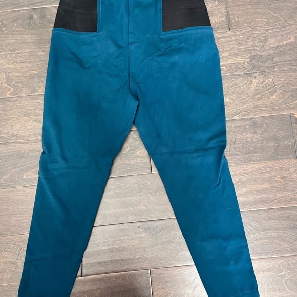 Elegant Teal and Black Skinny Pants - Picture 8 of 8